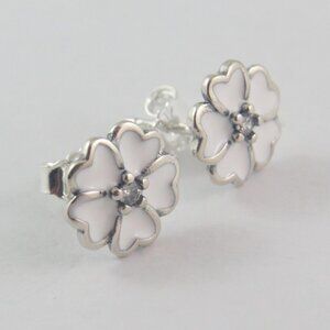 Pandora Primrose Flower Stud Earrings – Sterling Silver (A25)